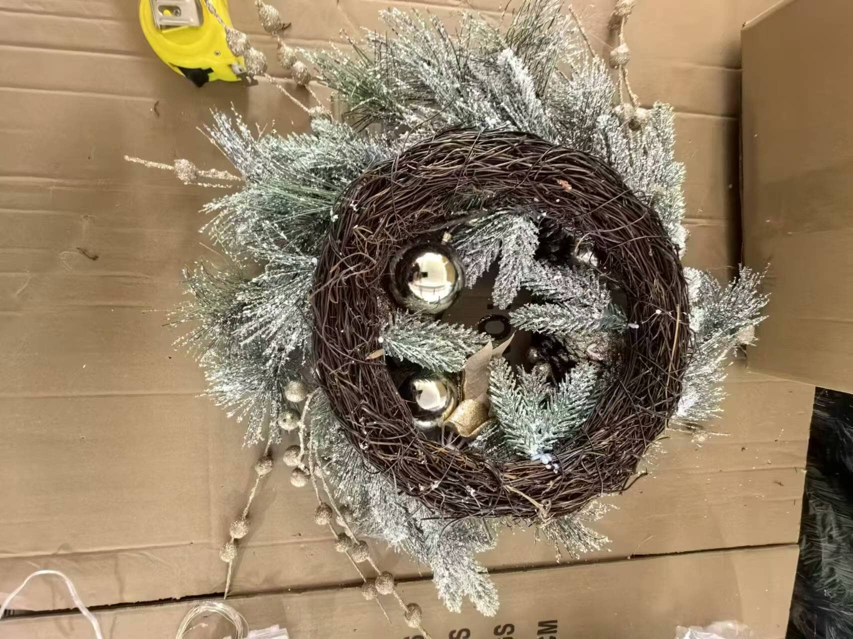 Christmas Wreath Lab Information Network Co., Limited