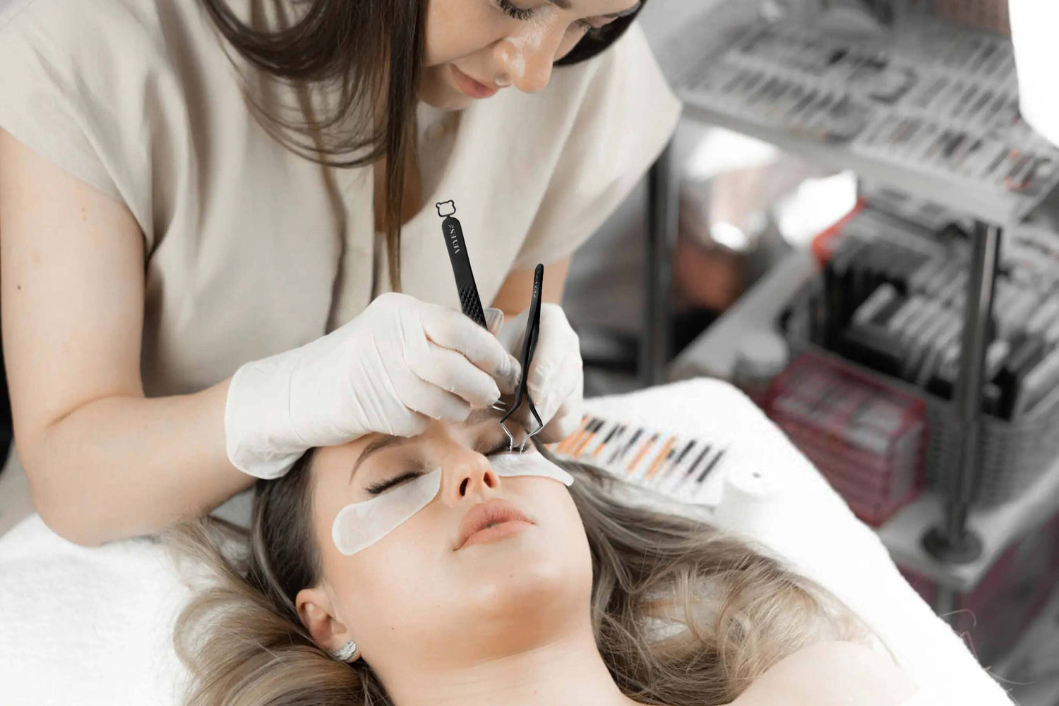 C Curl vs D Curl: Choosing the Right One for Your Clients