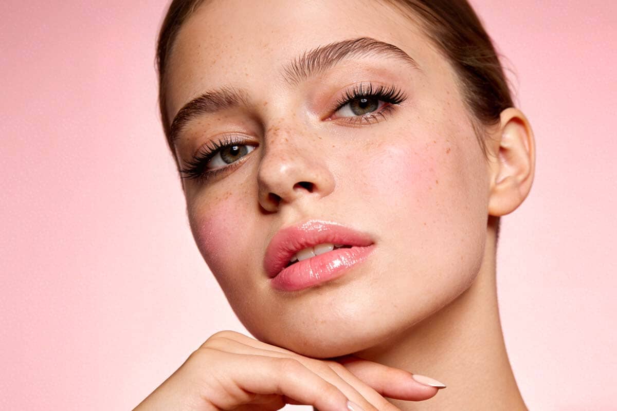 Level Up Your Lash Game: Why Every Lash Artist Needs a Lash Tile