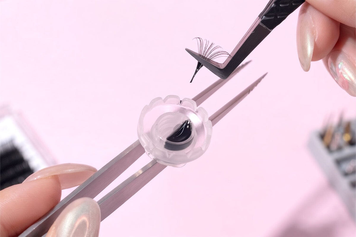 Perfect Volume Lash Fans: Essential Tips and Techniques